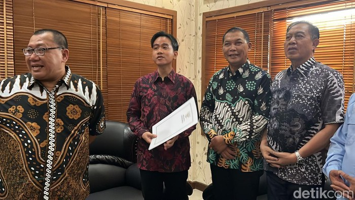 Wapres Terpilih Gibran Rakabuming Resmi Mundur dari Wali Kota Solo