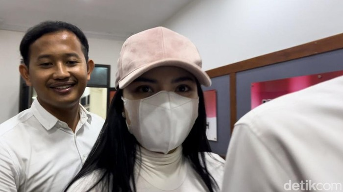Polda Jambi Periksa Dinar Candy Terkait Kasus Ko Apex Soal Penggelapan Dan Pemalsuan dokumen Kapal