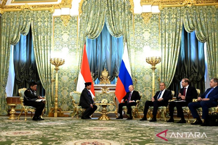 Prabowo ungkap ketertarikannya pada energi nuklir Saat Bertemu Presiden Rusia Vladimir Putin
