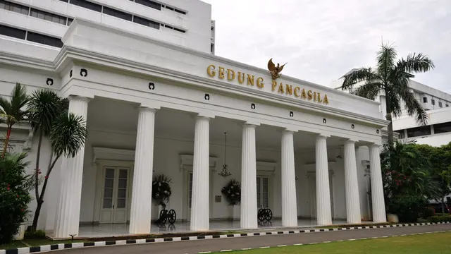 Kemenlu: Petugas PPLN Korban Asusila Ketua KPU Hasyim Asy’ari Bukan Diplomat