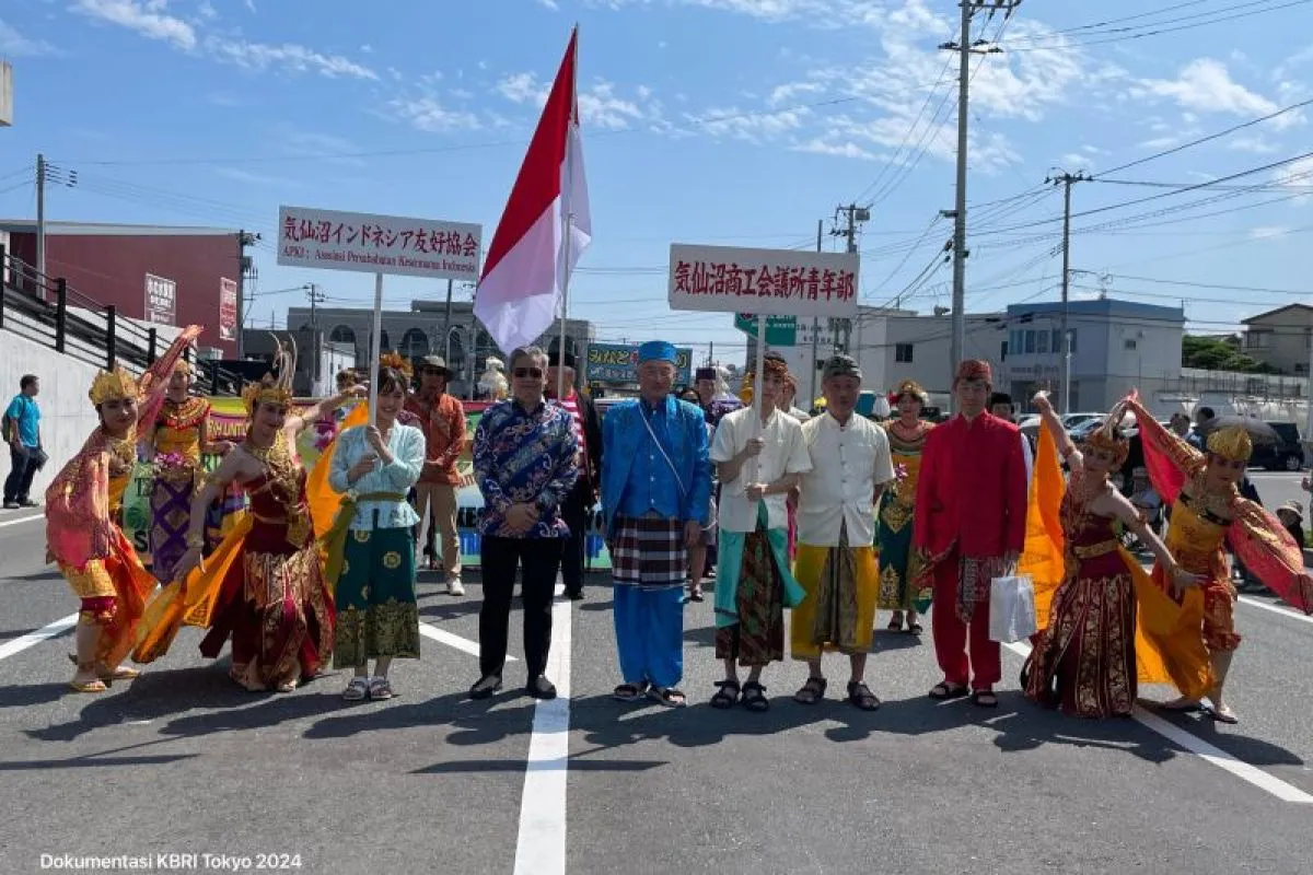 Ragam Busana Tradisional Indonesia Hadir Dalam Kesennuma Minato Matsuri