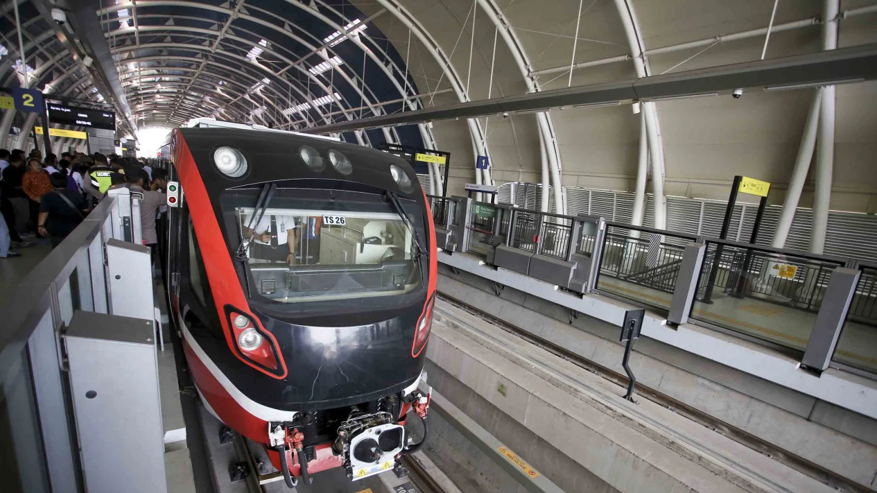LRT Kenakan Tarif Maksimal Rp 10.000 Di Akhir Pekan
